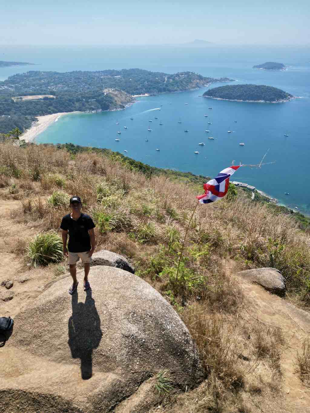 Sur les rochers au sommet du Black Rock Viewpoint, Phuket