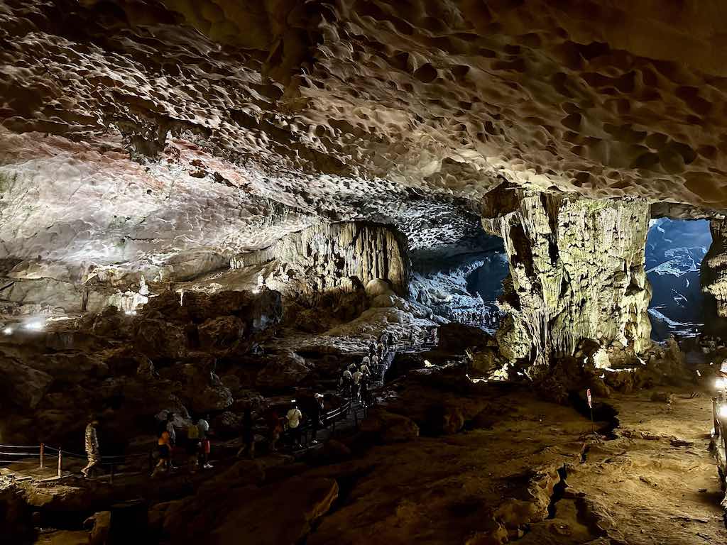 Grotte Baie d'Halong Vietnam