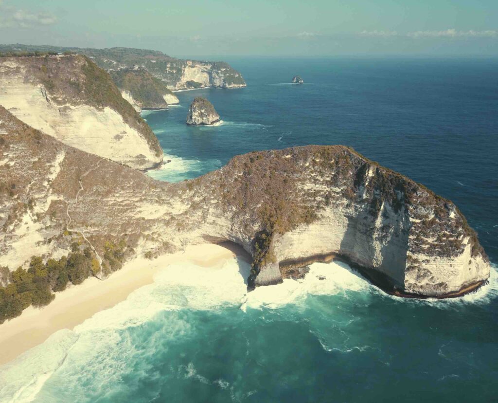 Kelingking Beach Nusa Penida Bali vu de drone