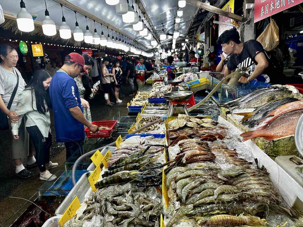 Marché aux poissons Rawai Phuket Thailande