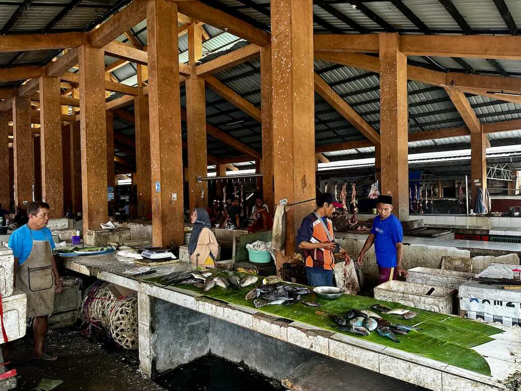 Taliwang marché aux poissons Sumbawa