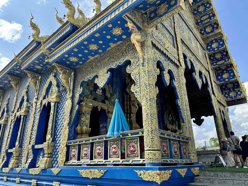 blue temple bleu Wat Rong Suea Ten Chiang Rai