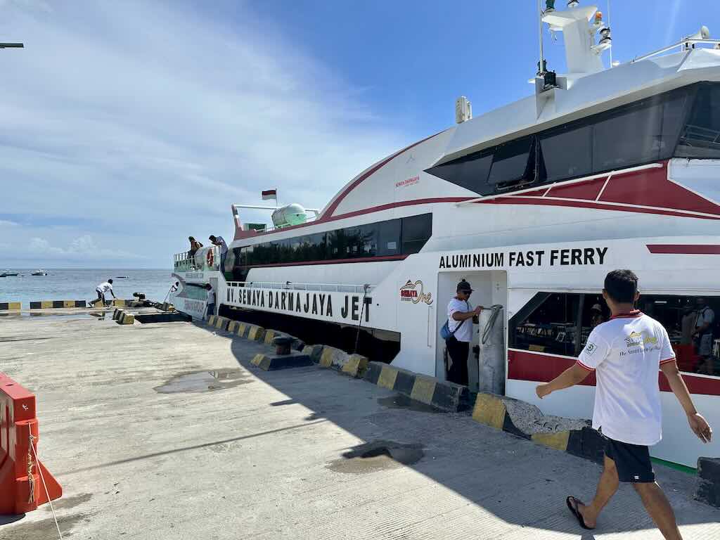 Semaya one fast boat Bali Lombok