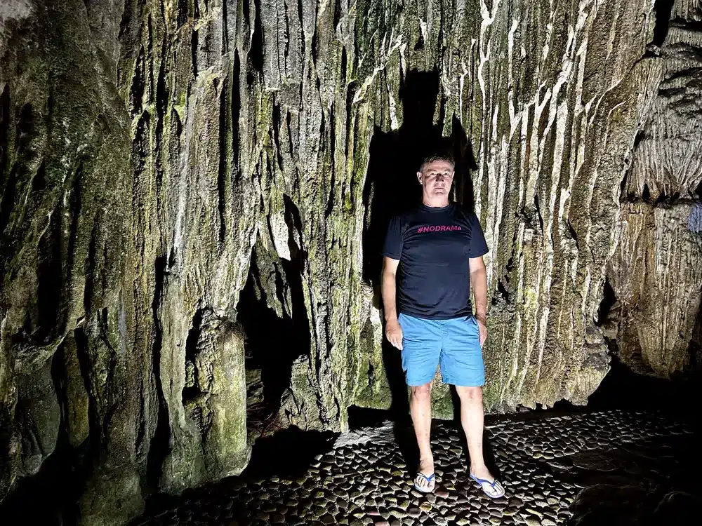 Dans la grotte de Sung Sot (grotte de la Surprise), baie d'Halong